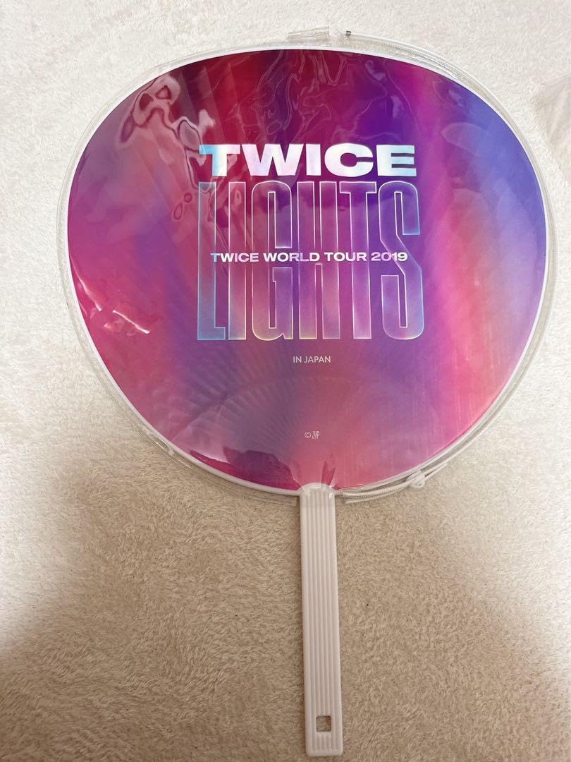 Amazon.co.jp: TWICE サナ うちわ : ホーム＆キッチン