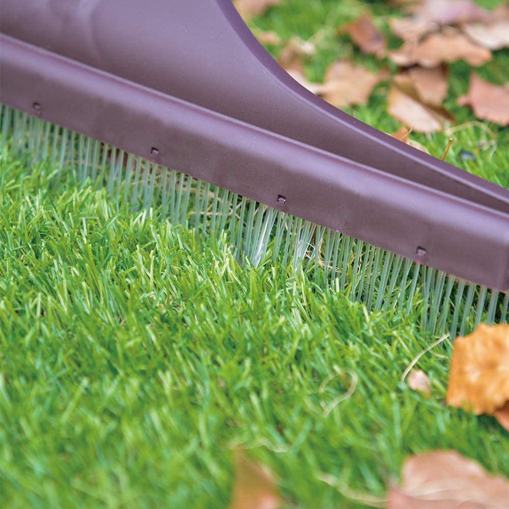 Suinga Cepillo Cesped Artificial Limpiar y peinar | Cepillo Telescópico 122 cm | Rastrillo Hojas Cesped Jardin + Cola Adhesiva Cesped Artificial 5,5 Kg