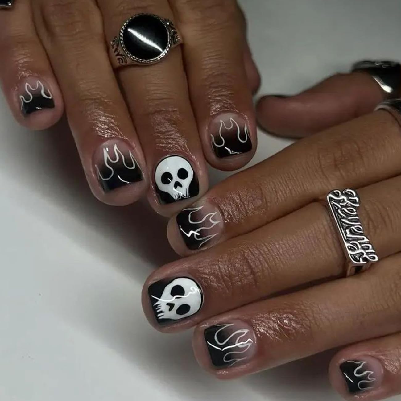 Black Gradient Halloween Press on Nails Short Square with Flame Skull Design,Cute False Nails Gel Glue on Nails Full Cover Artificial Nails Glue on