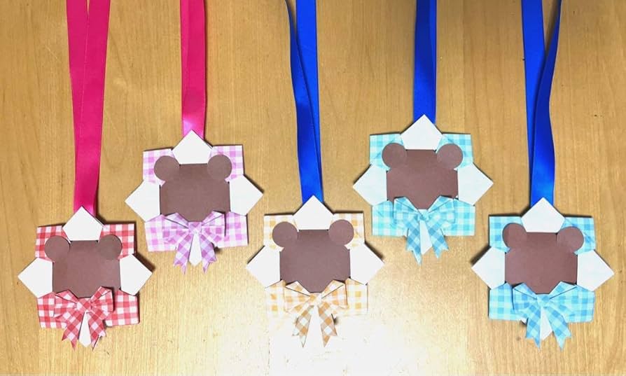 リボン付き折り紙メダル 折り紙メダル 100個 メッセージカード 運動会 発表会 Amazon.co.jp: リボン付き折り紙メダル 折り紙メダル メッセージ