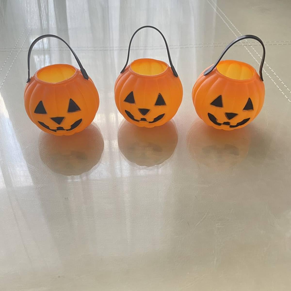【hello】ハロウィンかぼちゃ 本物 3個セット hello】ハロウィンかぼちゃ 本物 3個セット Amazon.co.jp
