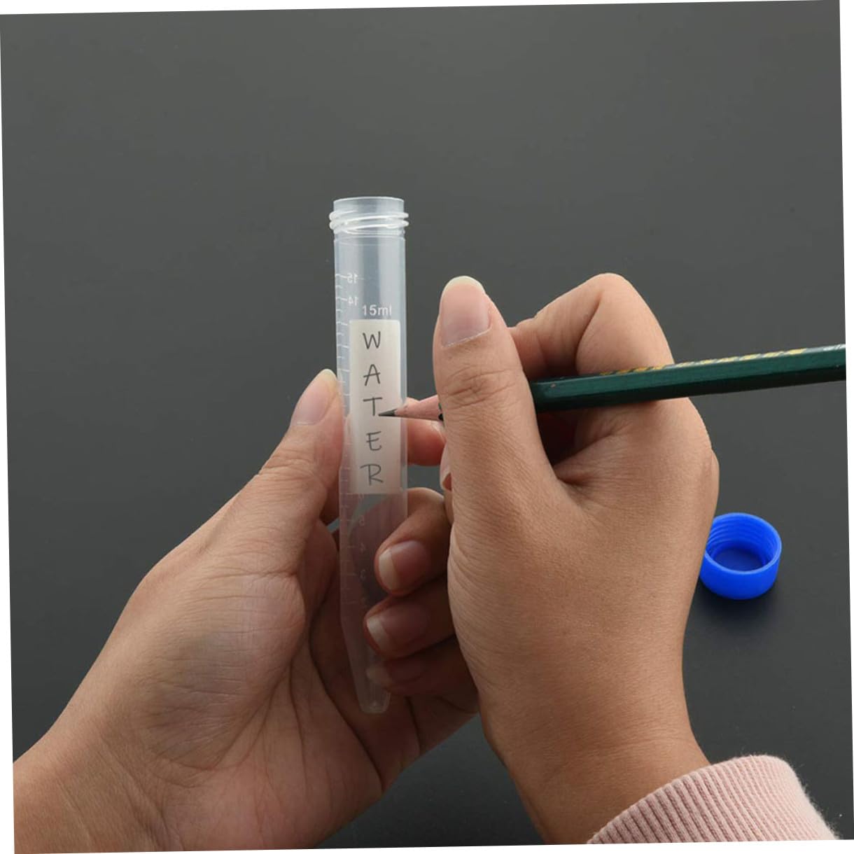 Mobestech Laborröhrchen-set Mit Gestell – 80 Stück Reagenzgläser (15 Ml Und 50 Ml) Durchsichtiger Kunststoff Hitzebeständig Perfekt Für Schule Handwerk Forschung