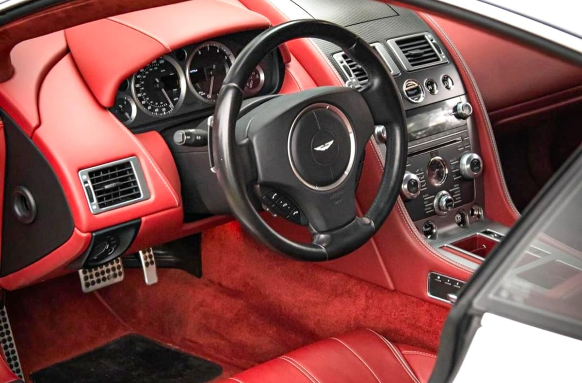 mydays Geschenkgutschein: Aston Martin mieten Weil der Stadt (4 Std.)