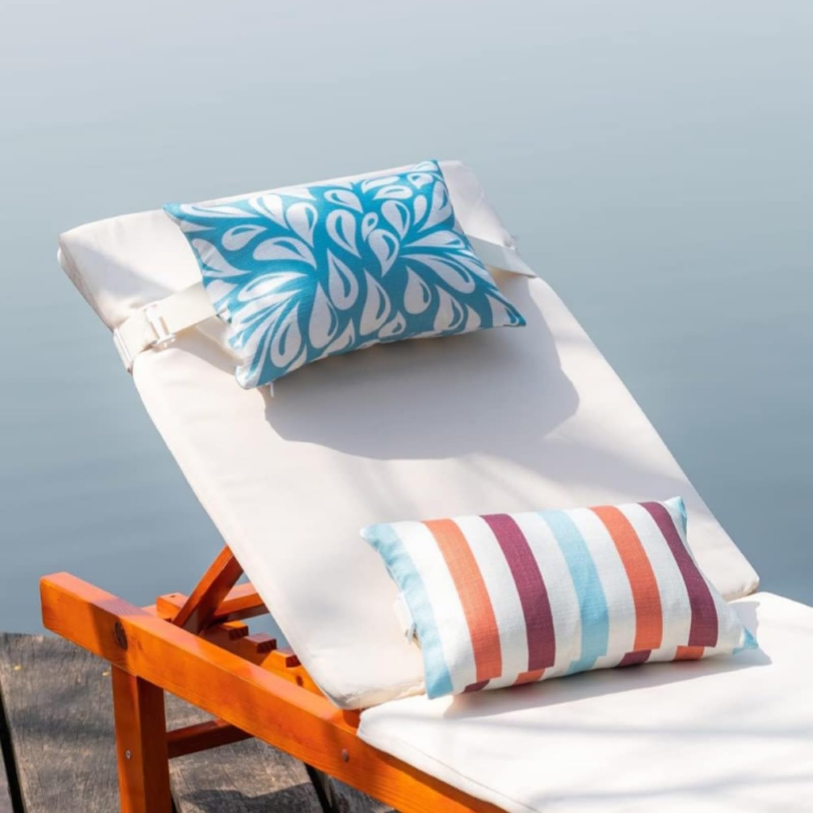 Generico Confezione da 2 Cuscini Poggiatesta per Sdraio IMPERMEABILI con Fascia Antiscivolo - Per Lettino Piscina, Giardino e Chaise Longue (Antimacchia 28x40cm) (G)