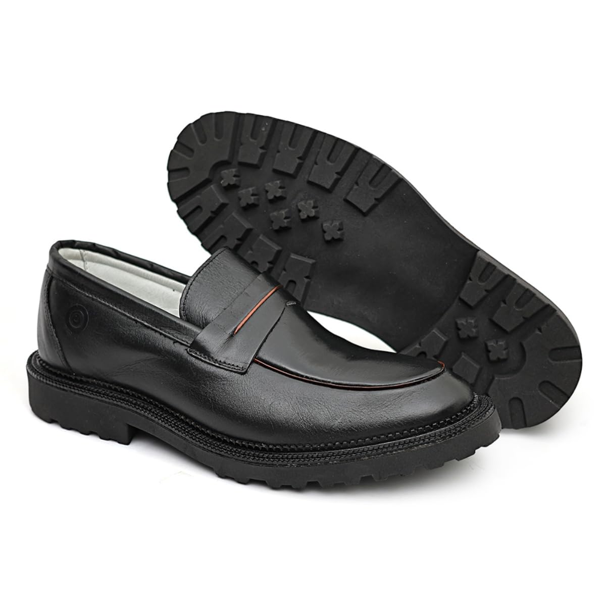 Sapato Mocassim Loafer Masculino em couro Legítimo Artesanal em promoção! Veja a oferta e mais achadinhos de Sapatos 5 Hoje é o melhor dia para comprar Sapato Mocassim Loafer Masculino em couro Legítimo Artesanal com aquele preço maroto! Promoção! Aproveite a oferta! 5