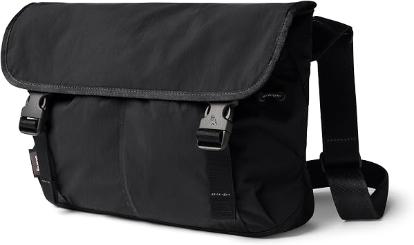 Bellroy Cinch Messenger 12 liter lightweight shoulder bag, water-resistant fabric, effortless organization - Black