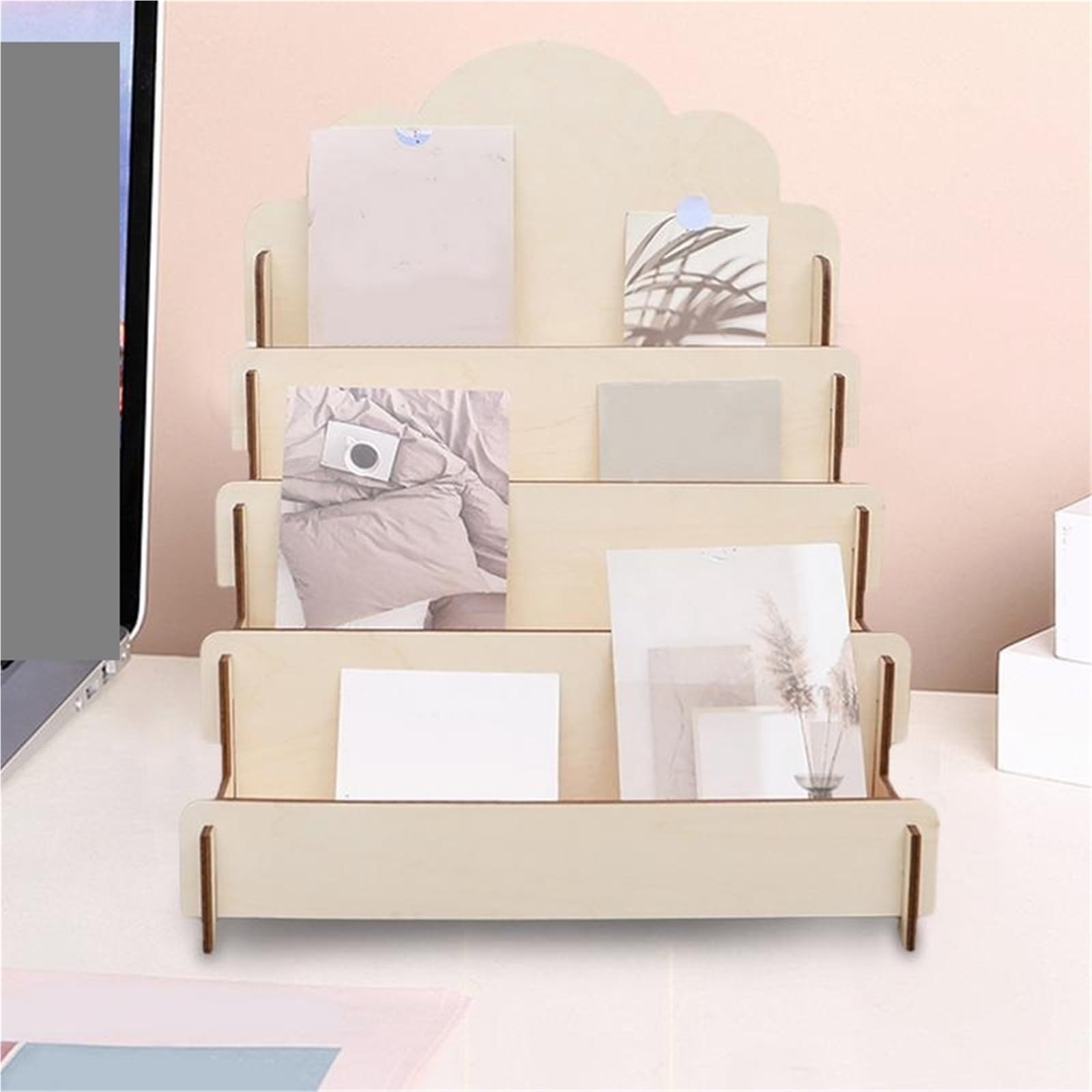 Expositor De Tarjetas De Felicitación Soporte de exhibición de tarjetas de madera de 4 capas, estante de exhibición de pegatinas de madera, caballete de exhibición funcional for tarjetas de felicitaci