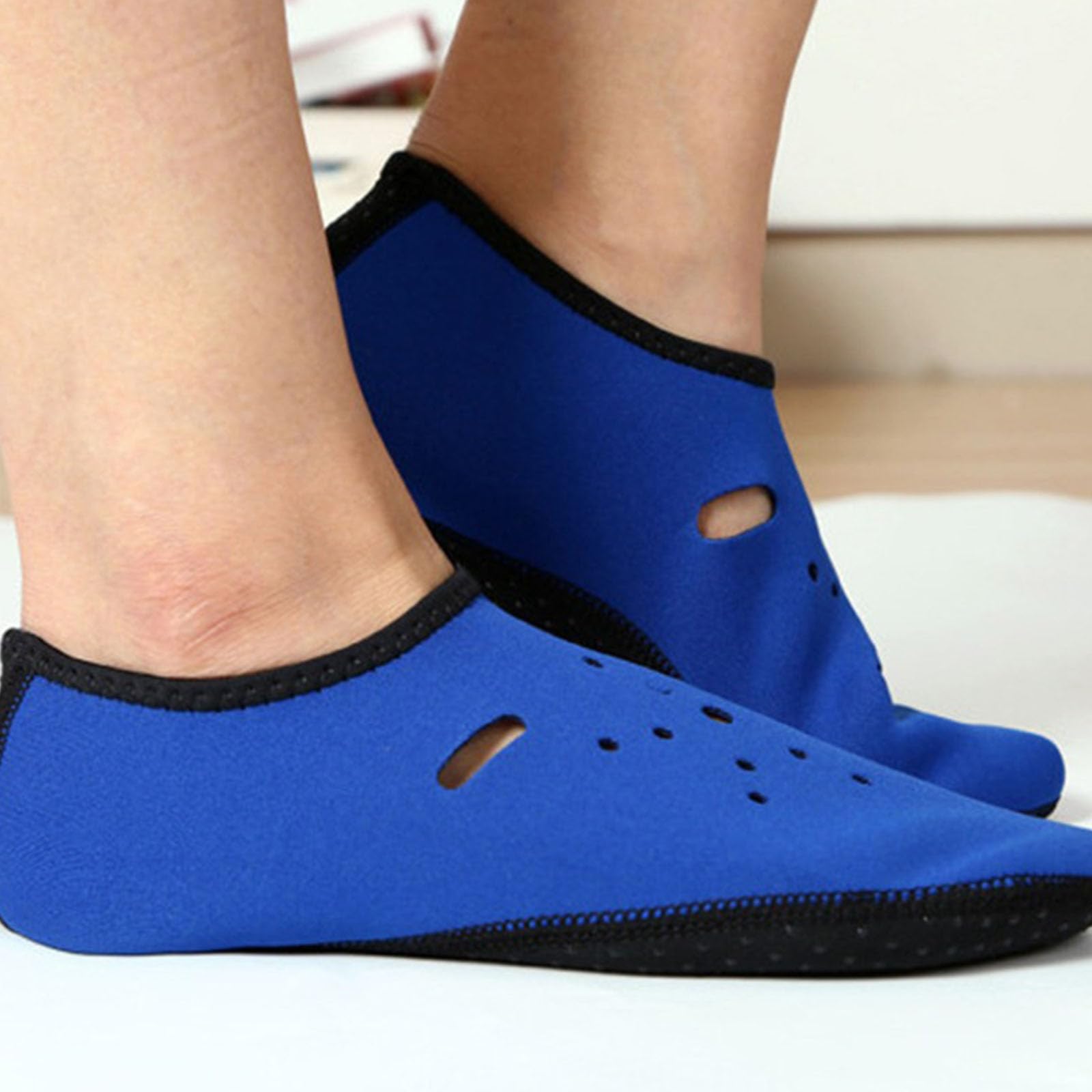 1. Calcetines de natación de secado rápido para hombres y mujeres, suela reforzada antideslizante, esnórquel, playa, surf, actividades acuáticas, calzado de natación antideslizante, calzado de playa