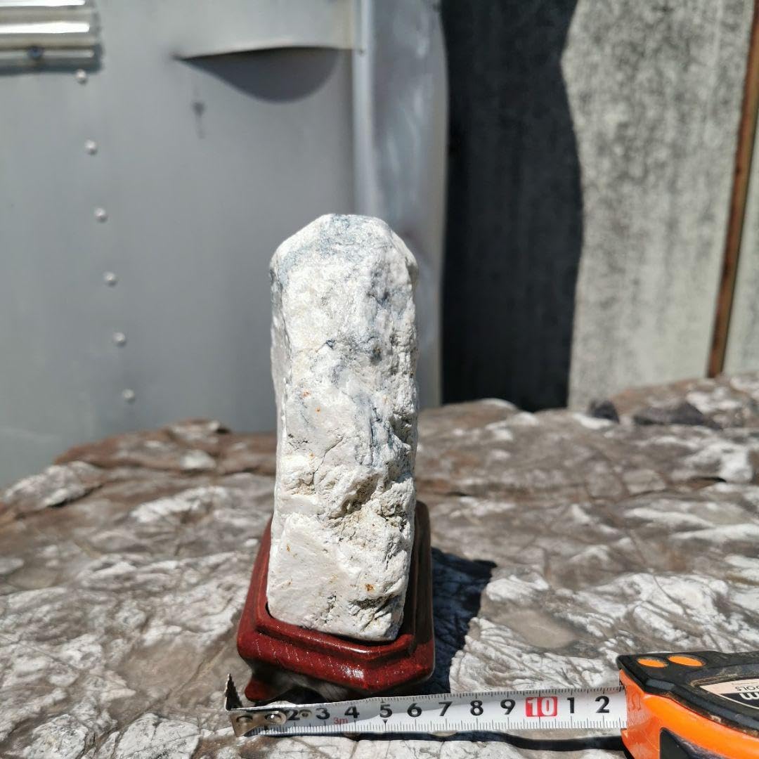 糸魚川　翡翠　1.462グラム　鑑賞石　石　置物　オブジェ　インテリア Amazon.co.jp: 糸魚川 翡翠 1.462グラム 鑑賞石 石 置物 オブジェ