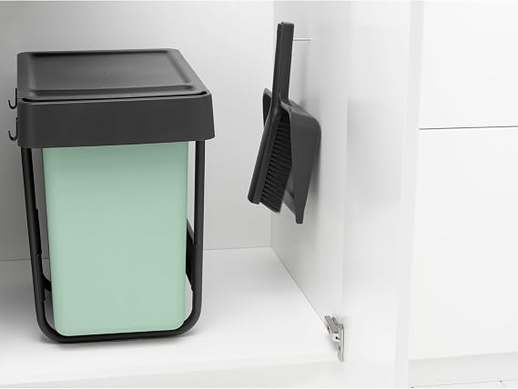 Brabantia SinkSide Dustpan and Brush Set, with comb - Dark Grey