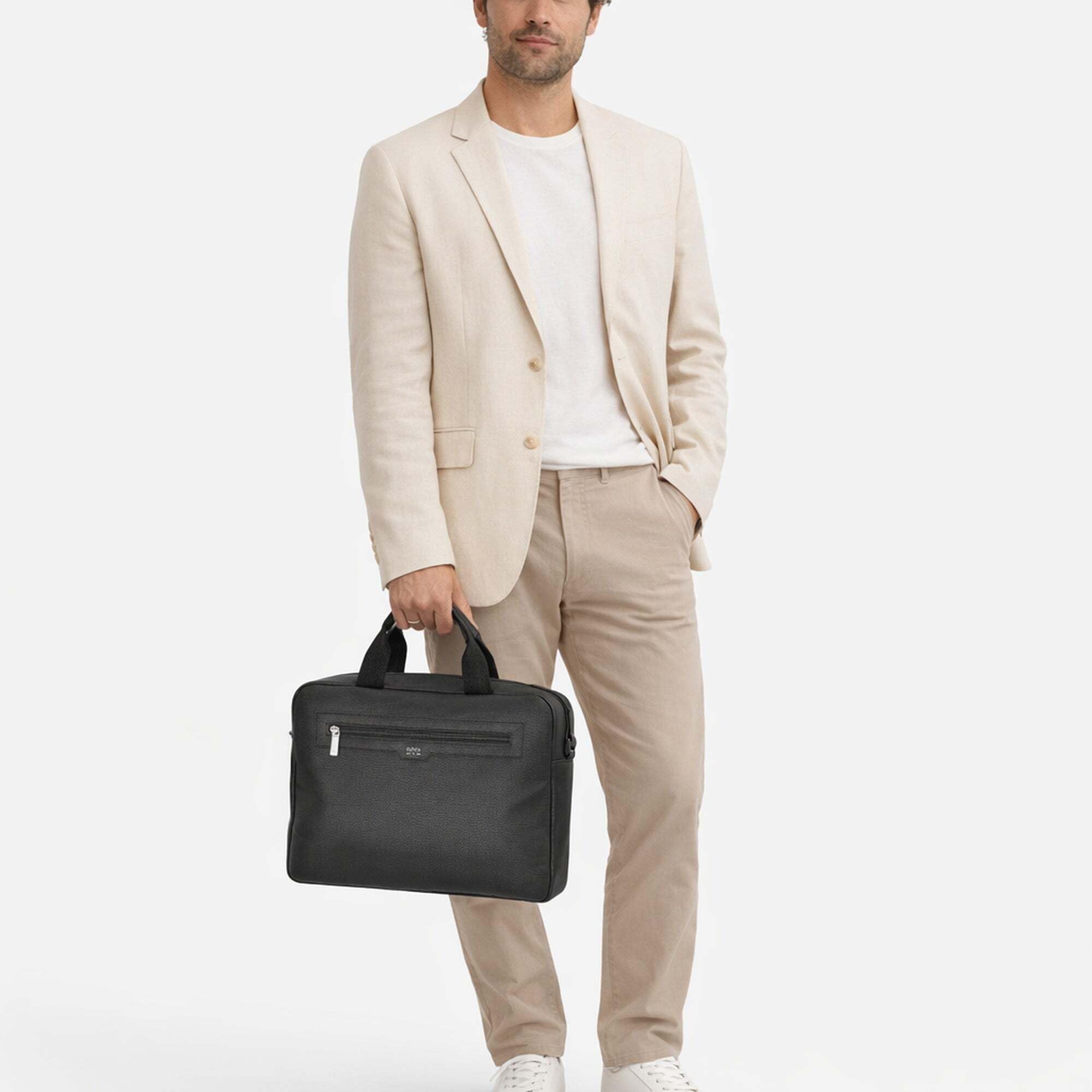 BOSS Lewys_Doc Case 10279848 01