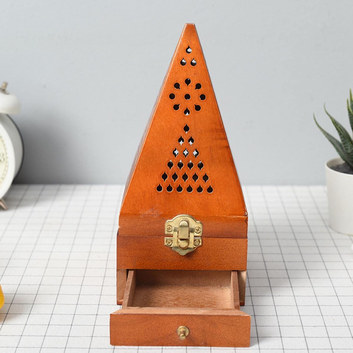 Holz Weihrauchbrenner in Pyramidenform Tisch Räuchergefäß für Meditation und Entspannung Schreibtischdekoration für Weihnachten und Einzug
