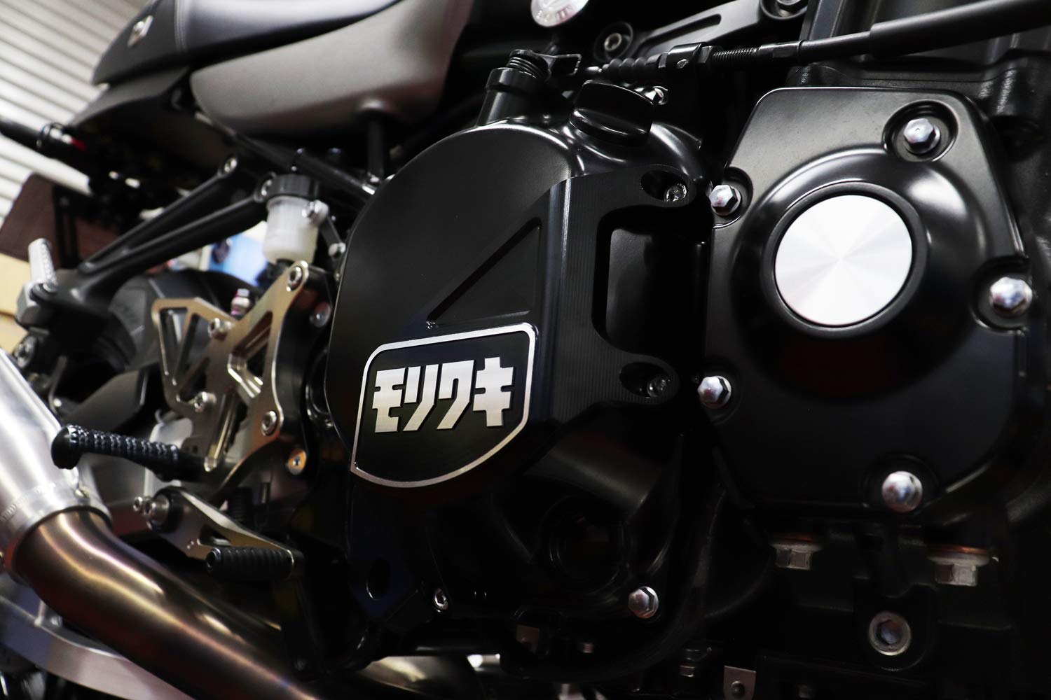 Z900RS モリワキ クランクケースガード Amazon | モリワキ(MORIWAKI) クランクケースガード 右側