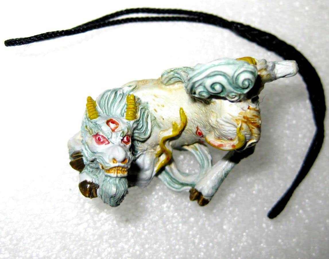 麒麟・狛犬二体・白水晶の現状品のセット。 麒麟・狛犬二体・白水晶の現状品のセット。 麒麟・狛犬二体・白