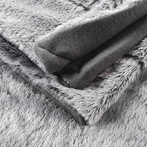 Douceur d'Intérieur - Faux Fur Polyester Blanket - 125 x 150 cm - Grey, polyester, gray, 125 x 150 cm - Image 4