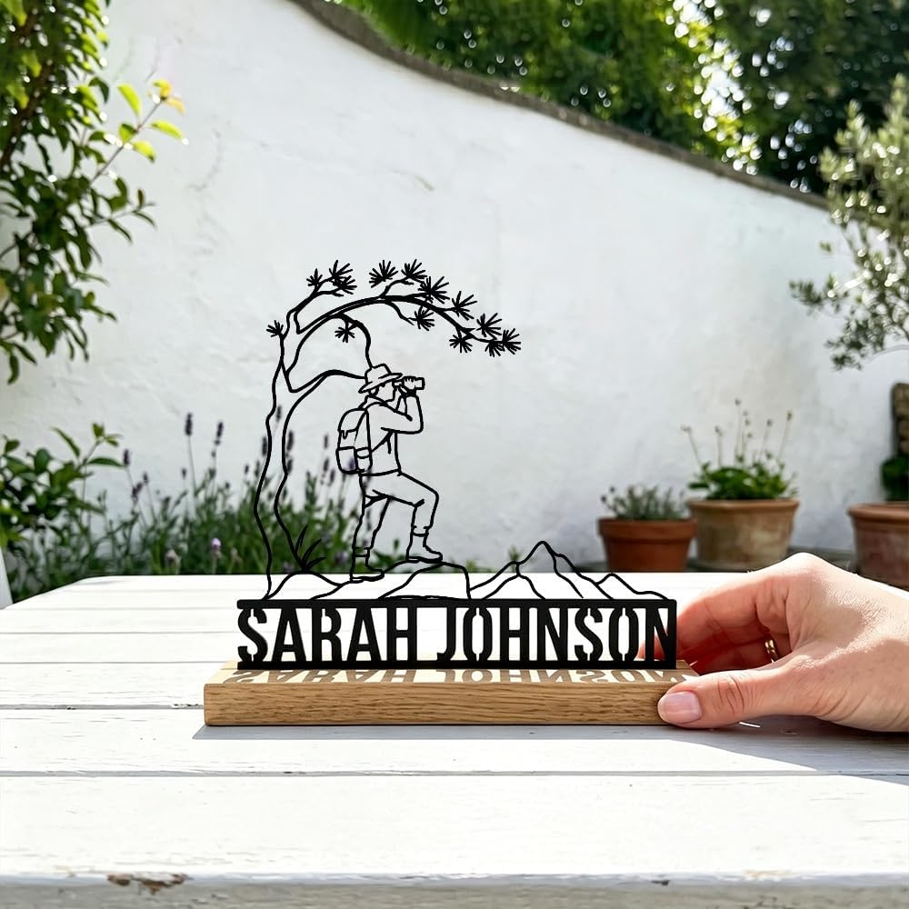 Personalized Metal Desktop Ornament Mountain Hiker with Pine Tree Design Rustic Wooden Base Unique Adventure Gift for Travel Enthusiasts Home Office Decor