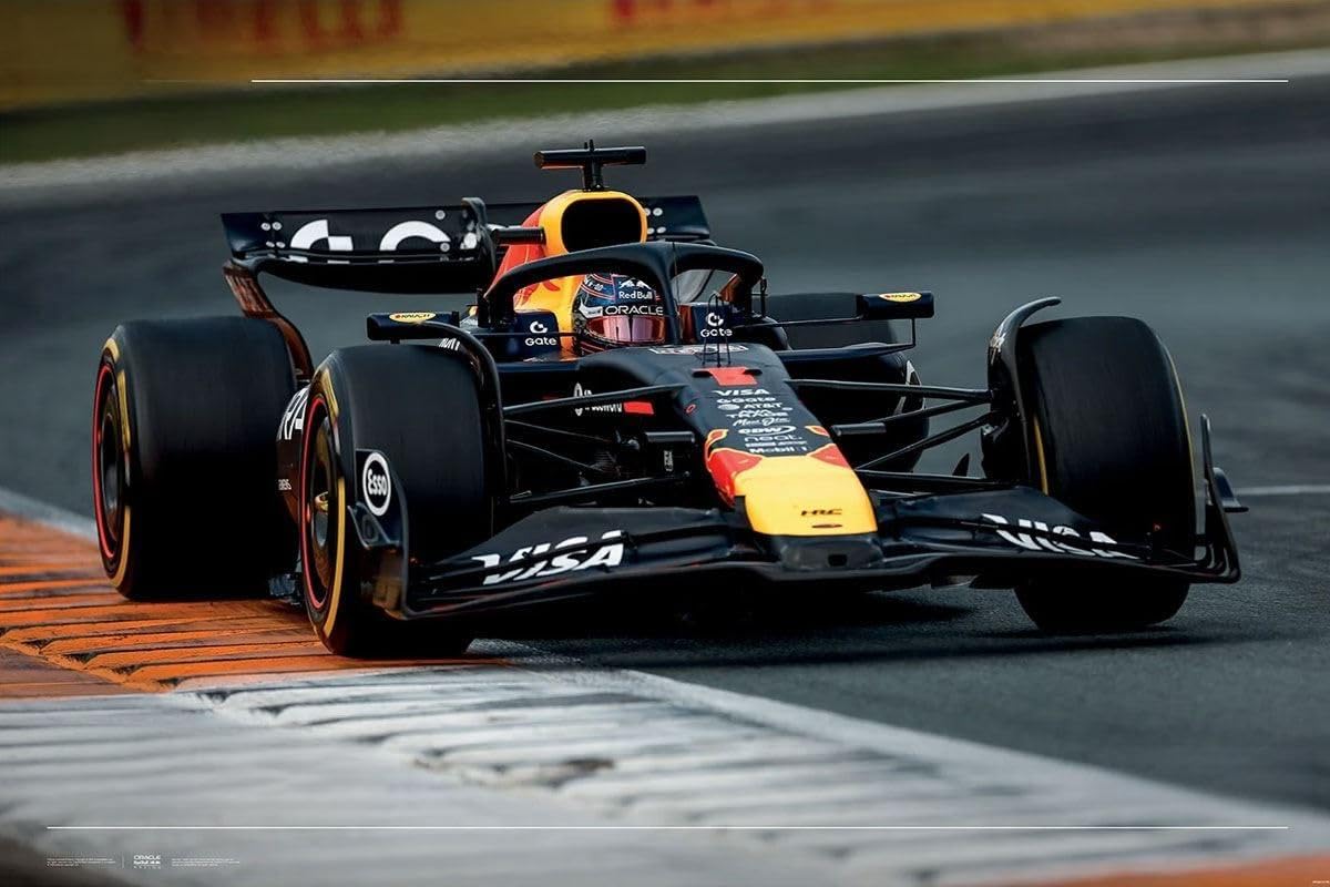Grindstore F1 Max Verstappen Laminated Maxi Poster - Large Wall Art Print, Wall Decor for Home Office Classroom, Gift Idea, Decorative Print 91.5x61cm