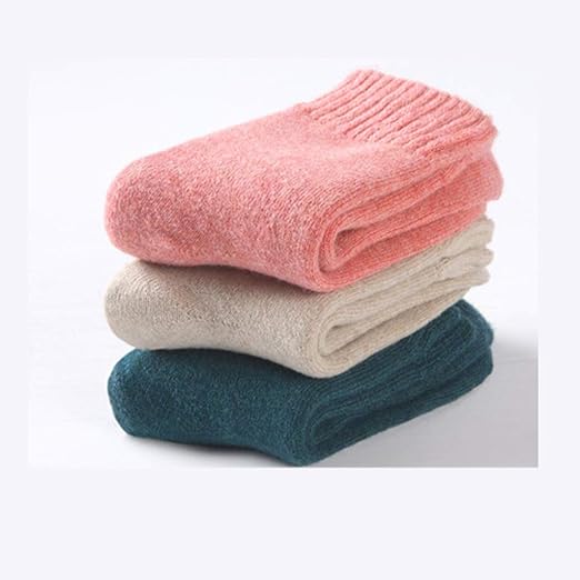 Amazon Co Jp 女性の冬のプラスベルベットウールソックス厚く暖かいカシミヤソックス女性の秋と冬の綿の靴下 混合色のスーツ3対 Lmmsp Color B 服 ファッション小物