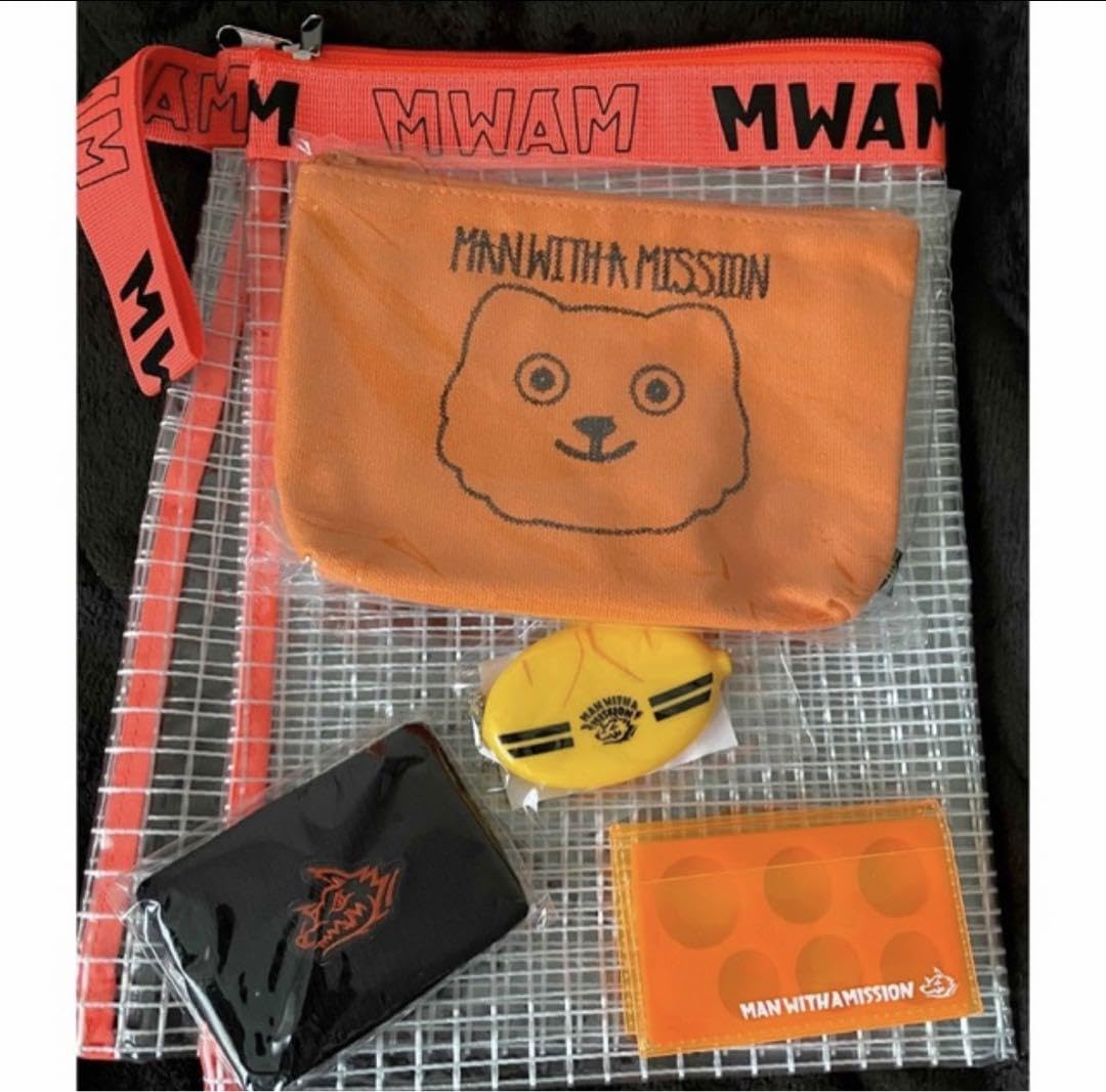 Amazon.co.jp: マンウィズ セット MAN WITH A MISSION トーキョー
