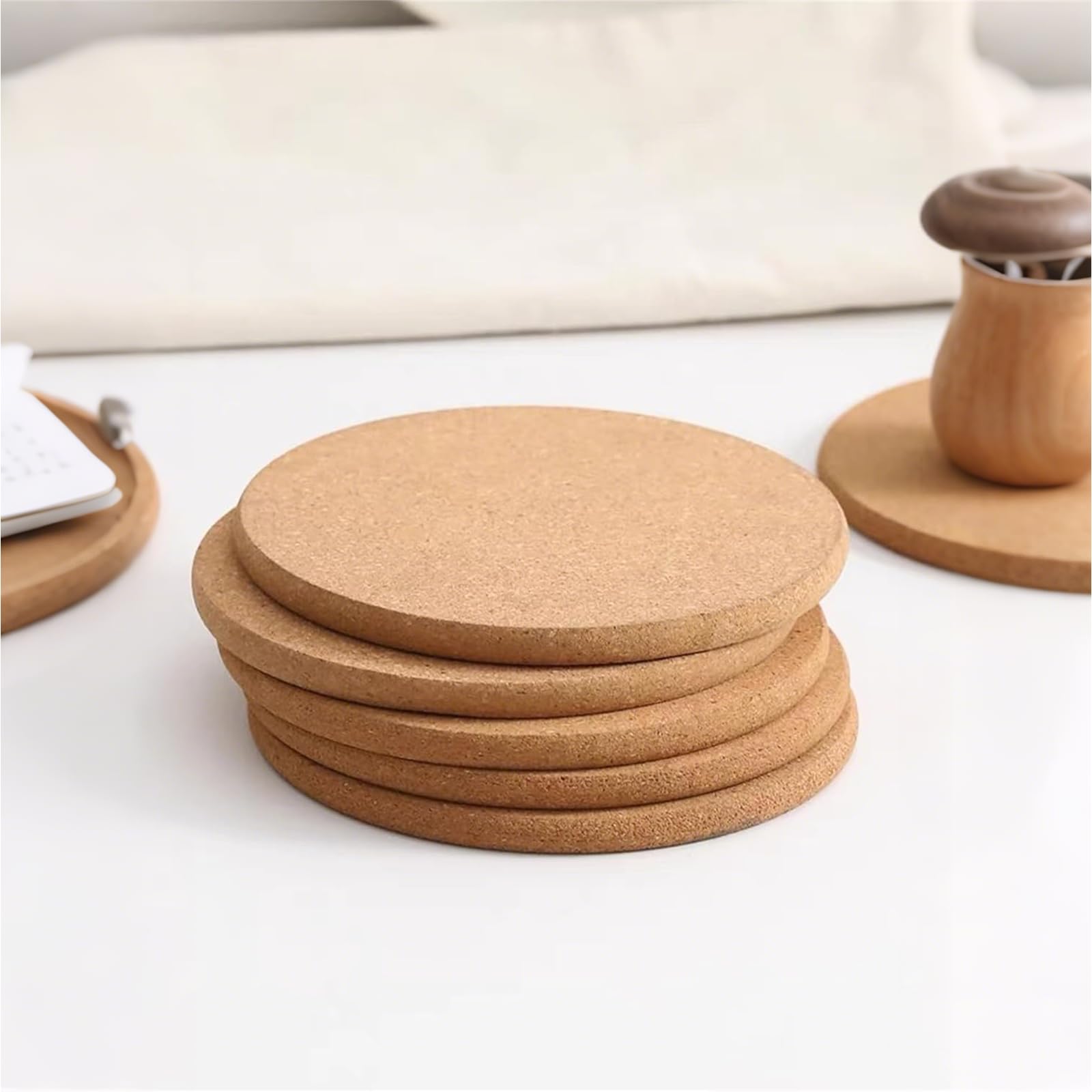 Sottopentola per Induzione, Set di 6 Sottopiatti in Sughero Naturale, 19 cm Sottopentola Sughero Rotondo, Sottopentolas Legno per Tavola, Protettivo, Antiscivolo, Ideale per Cucina