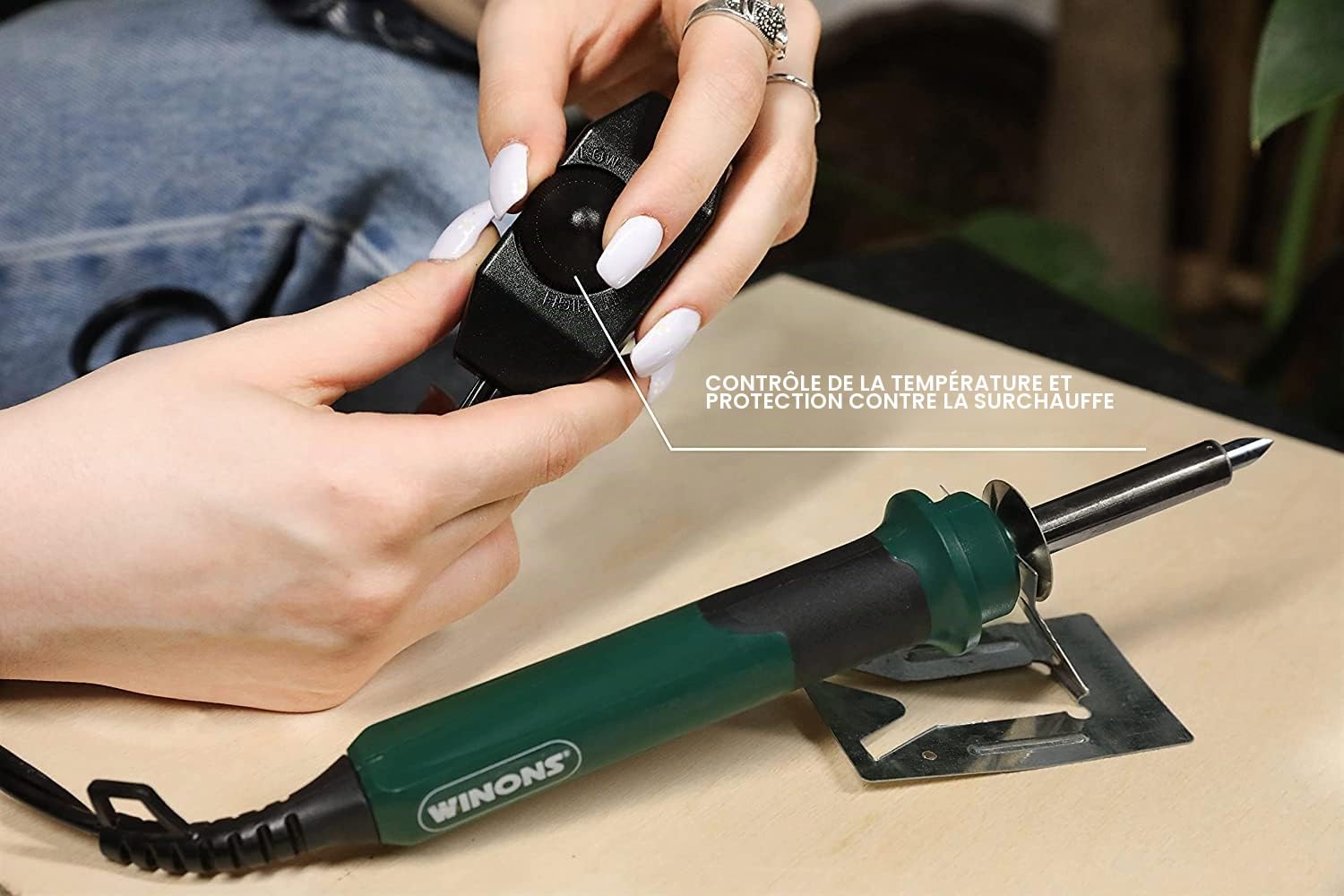 WINONS Kit De Combustion de Bois Pour Adultes 25 pièces – Outil de découpe multifonctionnel avec fer à souder, Kit de pyrogravure avec commutateur à température réglable - WBT-0003