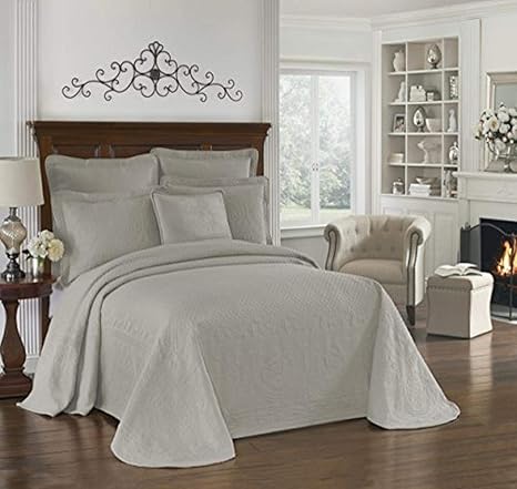 King Charles Modern Farmhouse Floral Matelasse Bedspread, 100% Cotton Breathable Bedding, Full/Queen, Grey