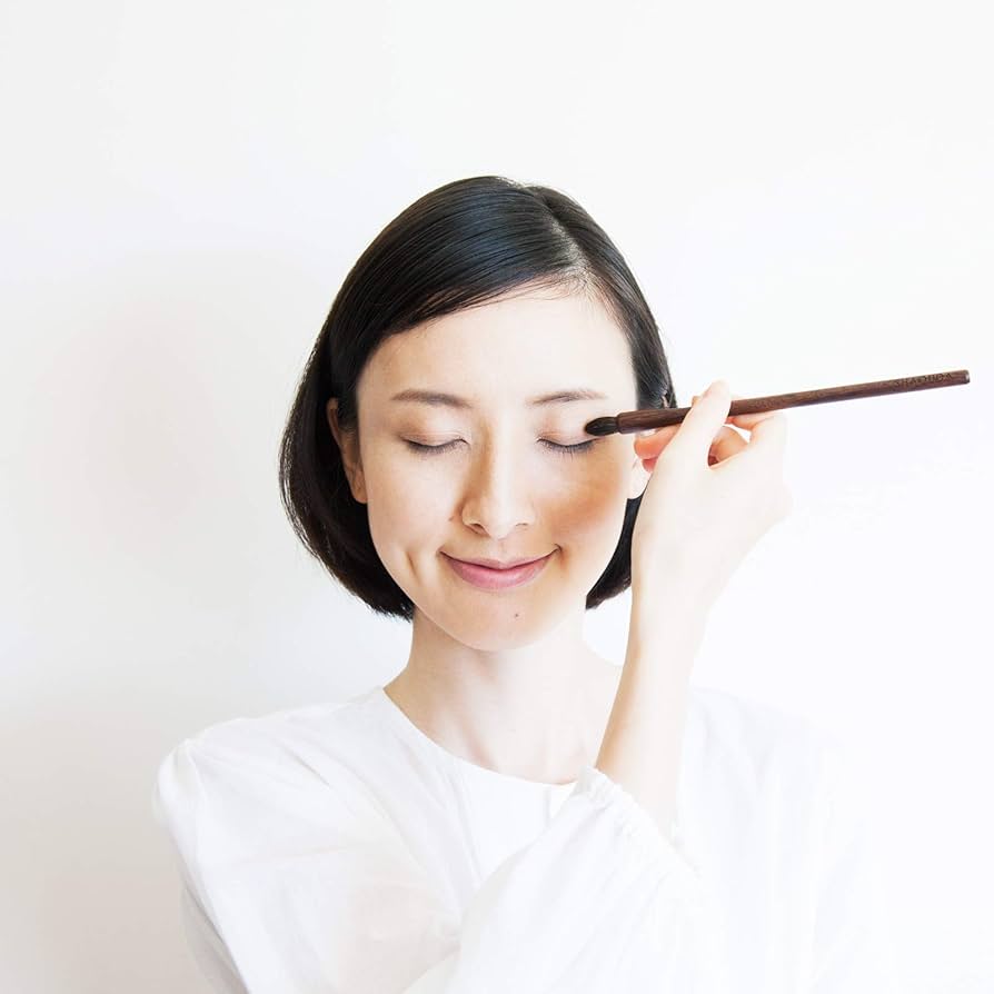 Amazon.co.jp: SHAQUDA ウヴ ブレンディングアイブラッシュ UBU