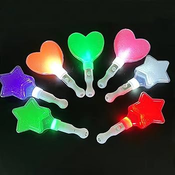 2NE1 ペンライト ハート型 LED付き 2NE1 ペンライト ハート型 LED付き 2NE1 公式ペンライト ハート型