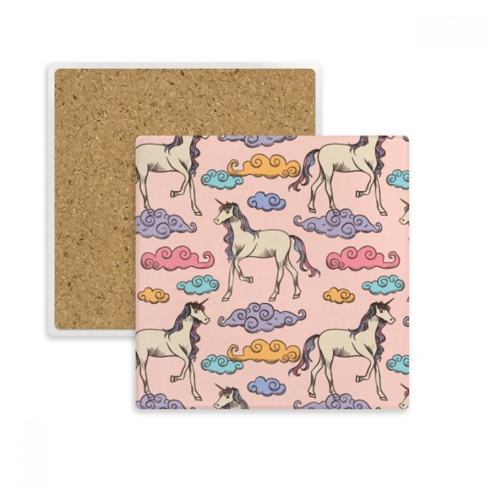 Dessous de verre carré en pierre absorbante avec motif licorne et nuages