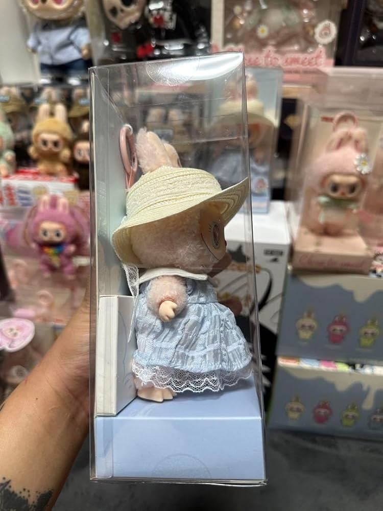 海外限定 のMOKOKO Popmart mokoko Labubu 海外land限定 三代