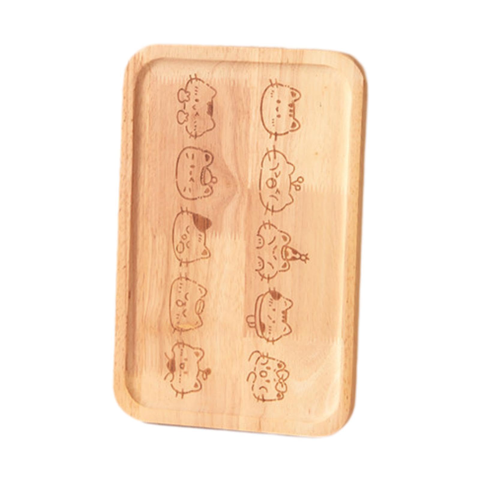 Plateau de service en bois pour des apéritifs réussis au salon