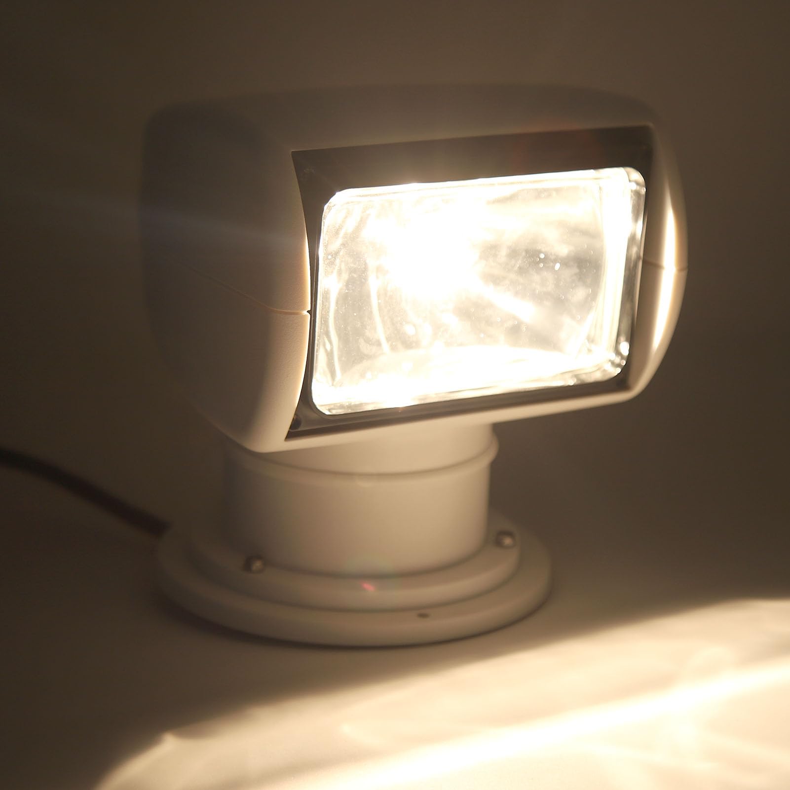 SUSTIVA PORTABLE HALOGENELLLIGHT 360 ° ROTATE IP67 Water Defiance 100W Marine Spotlight Remote Contrôle des bateaux de pêche des yachts (12V)