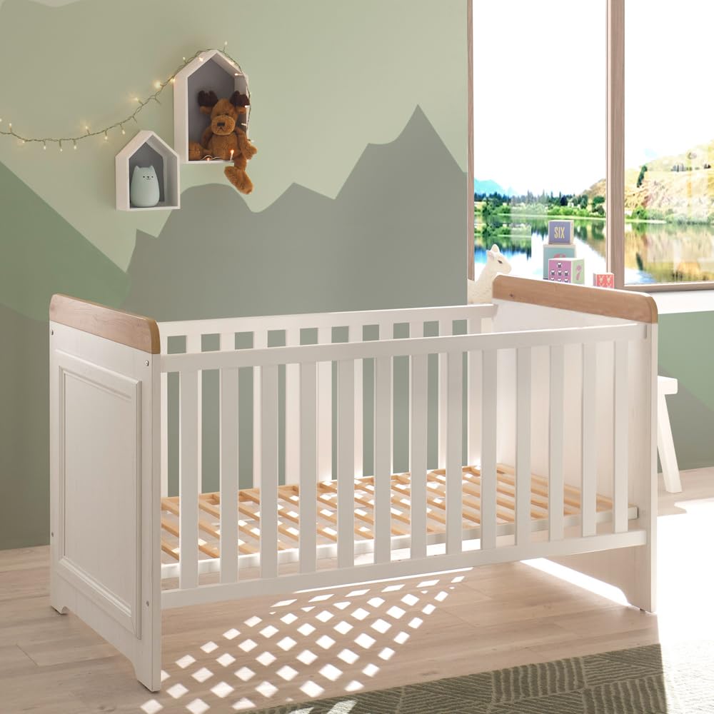 Lomadox Babyzimmer Babygitterbett mit Wickelkommode umbaubar zu Kommode, Landhausstil, Pine weiß mit Eiche