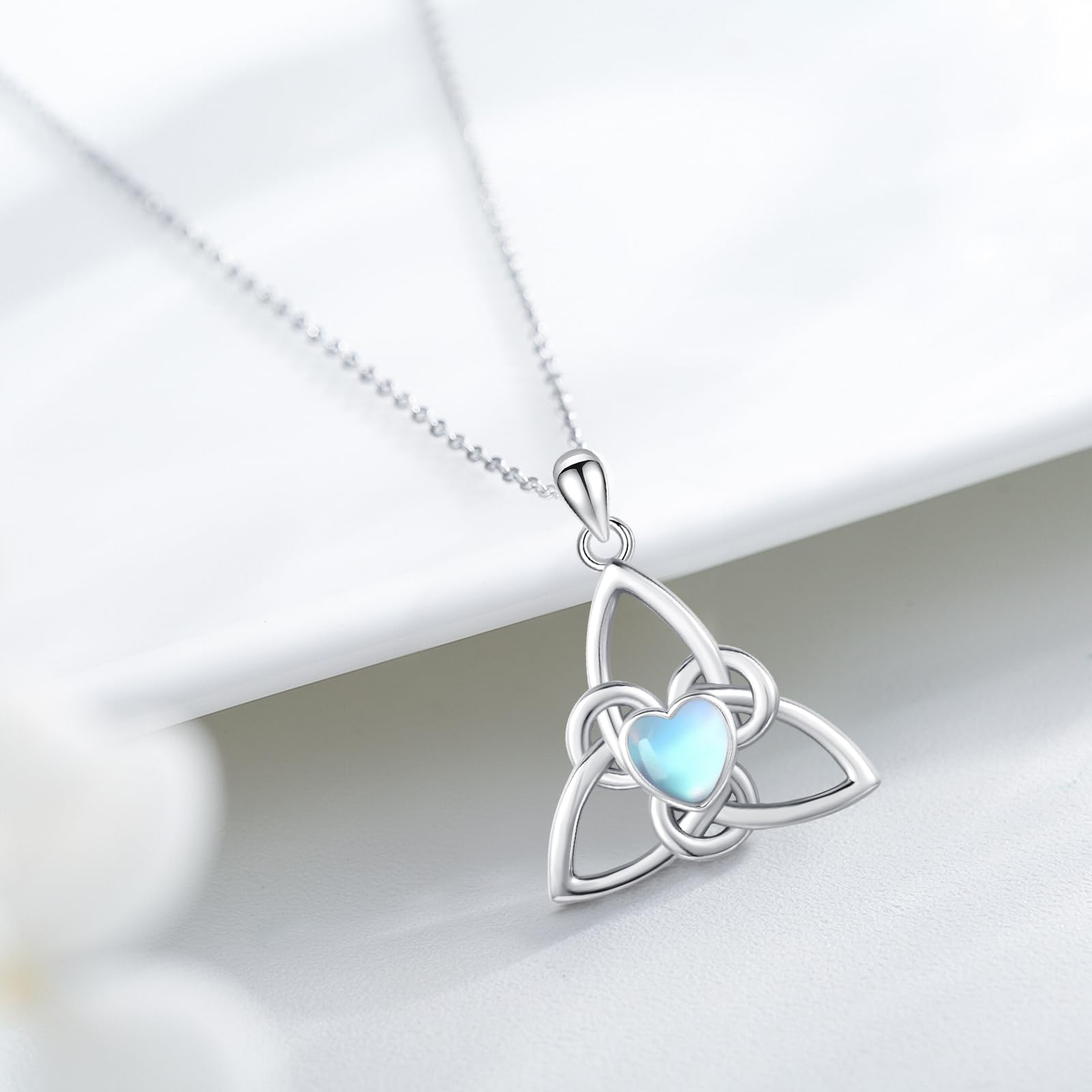 Midir&Etain Liebesknoten Kette 925 Sterling Sliver Irischer Keltischer Knoten Halskette mit Mondstein Anhänger Keltischer Schmuck Geschenke für Frauen Freundin Ehefrau