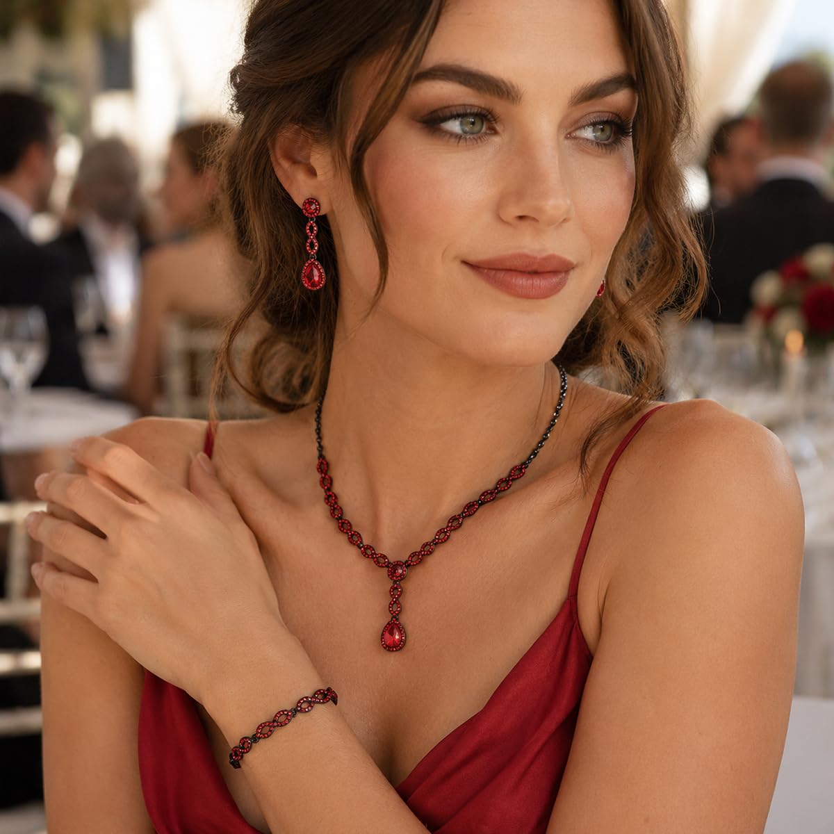 Crysdue Set di gioielli da donna a spirale con strass a forma di goccia, per matrimonio, splendido lampadario di cristallo, orecchini pendenti, bracciale e collana con ciondolo, set per feste di fine