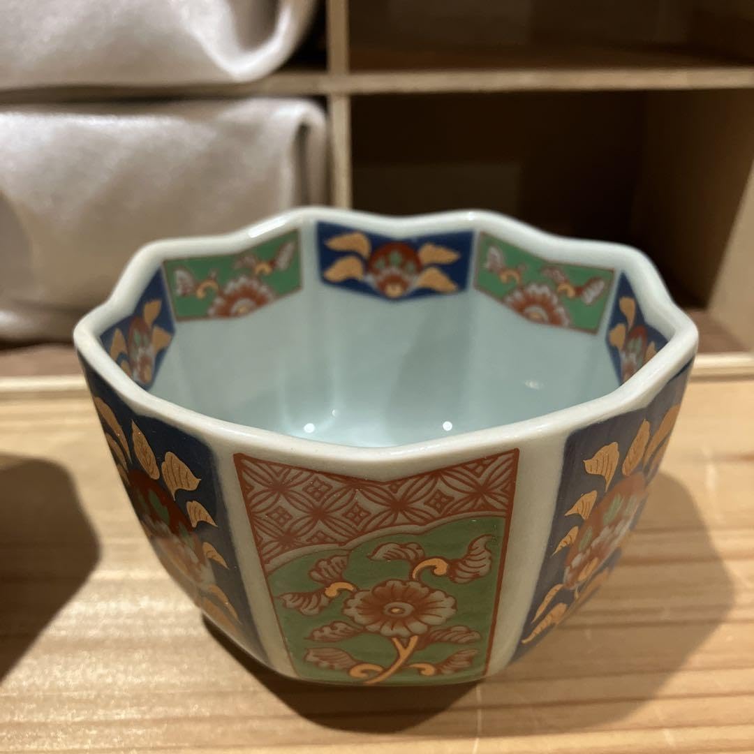 Amazon.co.jp: 有田焼 西陶謹製 小鉢6個 花柄 錦草花 小付揃 : ホーム