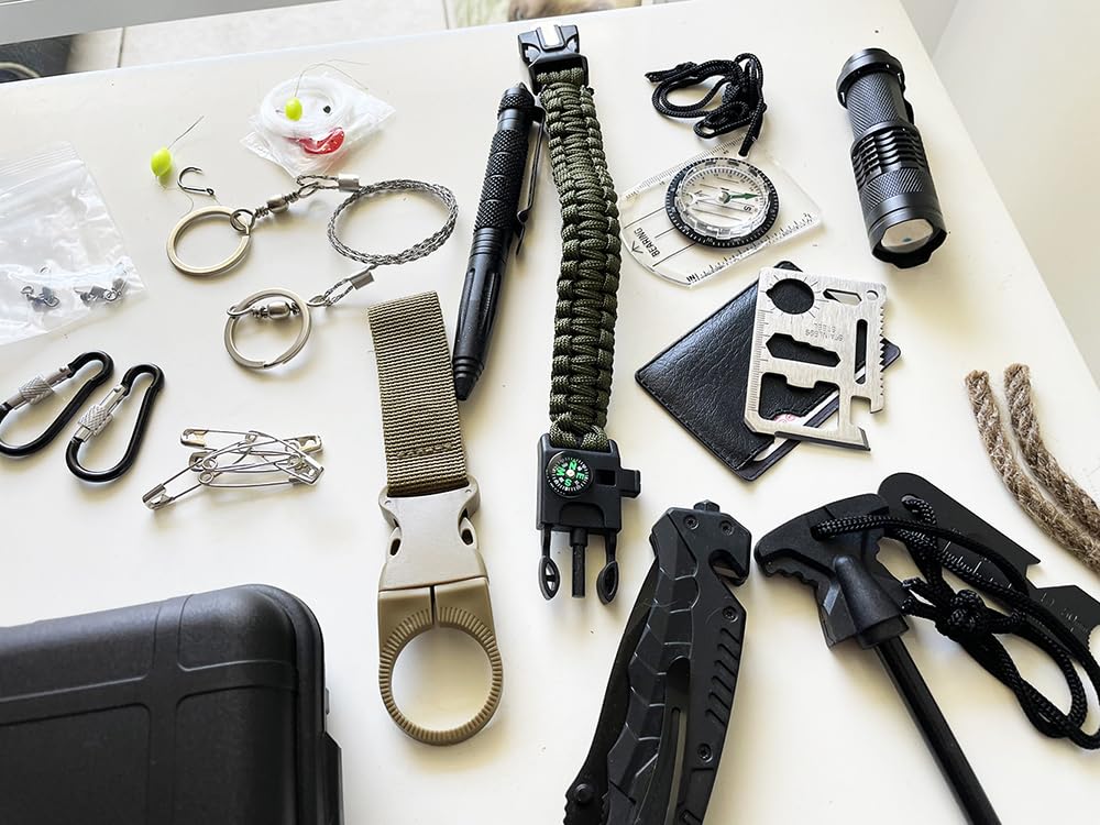 Notfall-Überlebenskit | Überlebensausrüstung & Ausrüstung für Camping, Wandern, Jagd, Outdoor-Abenteuer | Militärisches Überlebenskit | Überlebenswerkzeuge mit Notfall-Armband-Pfeifen-Taschenlampe