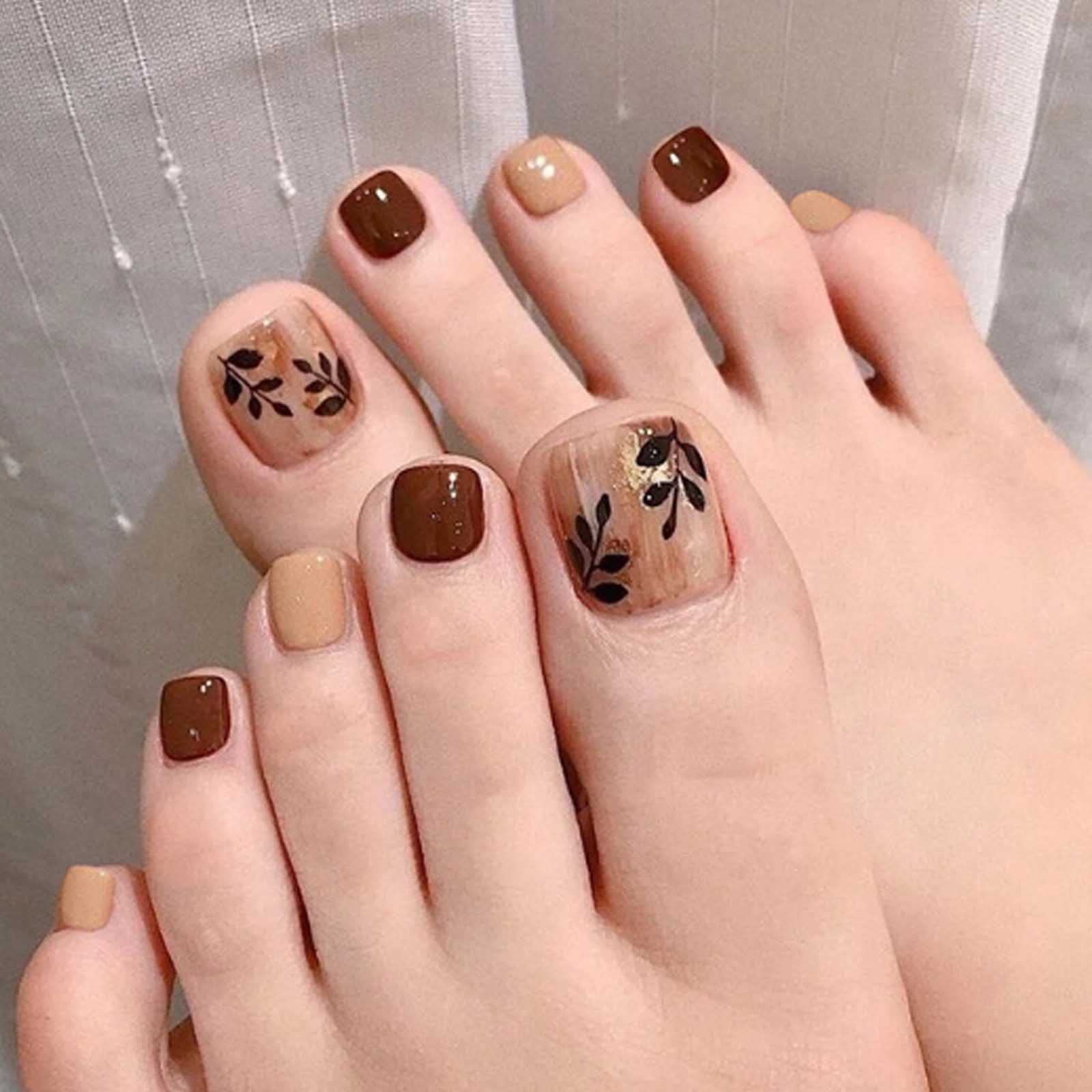Amazon.com: Kamize Flower Fake Toenails Tips Square Red Press on Toe Nails  Short Acrylic Press on Nails Artificial Full Cover Toenail for Women and  Girls 24Pcs : Beauty & Personal Care