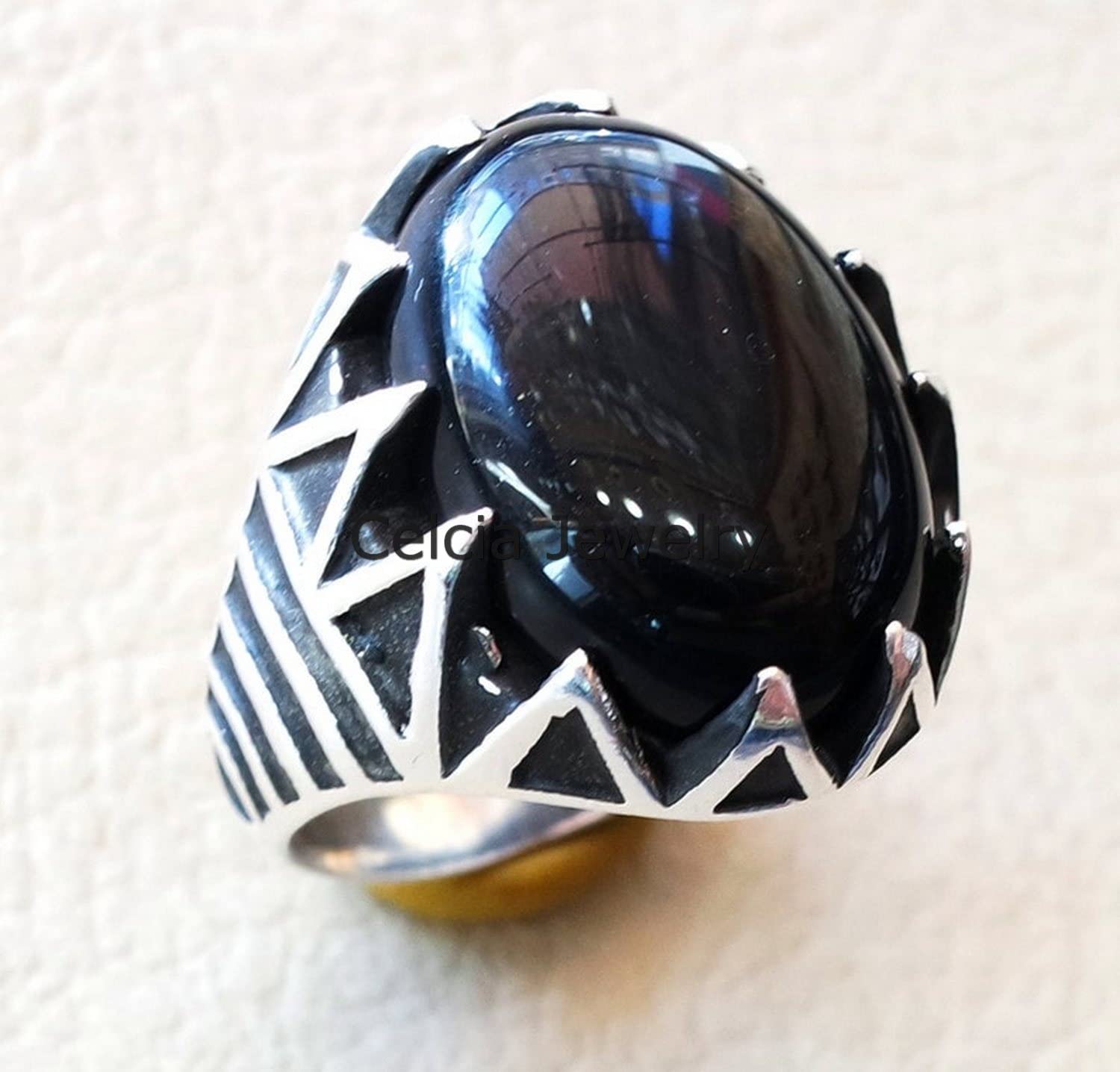 Anillo ovalado de piedras preciosas de ónix negro natural, anillo de sello de plata de ley sólida, anillo de declaración, regalos metafísicos para hombres, anillo elegante