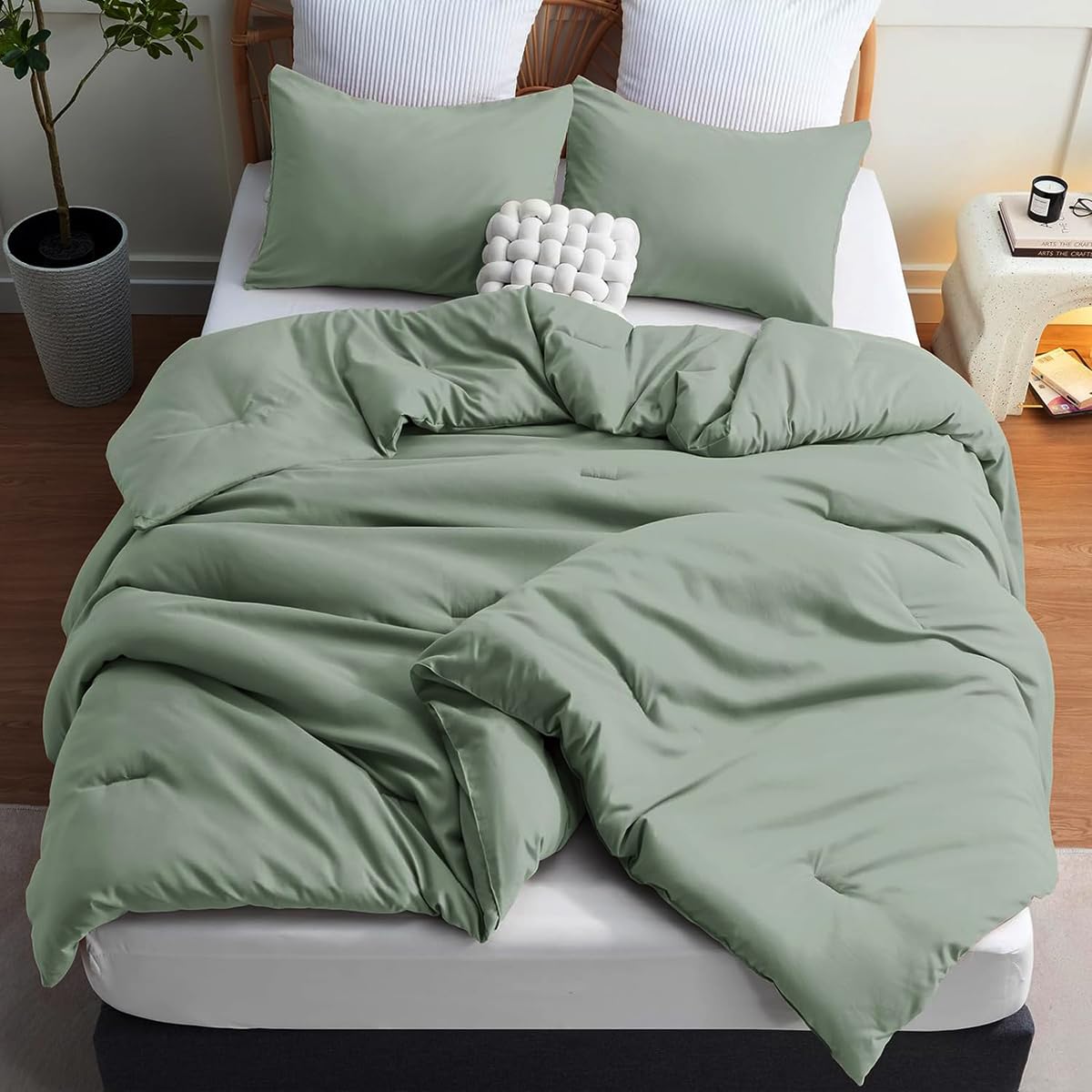 Michorinee Couette 4 Saisons 220x240cm Vert Sauge - Microfibre Hypoallergénique