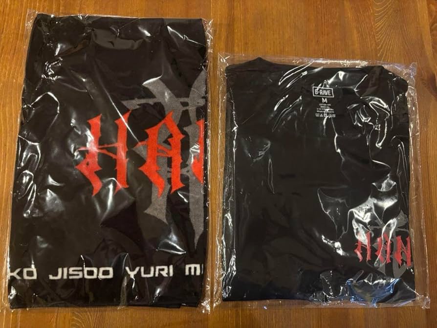 Amazon.co.jp: HANA Tシャツ M タオル 2点セット : ホビー