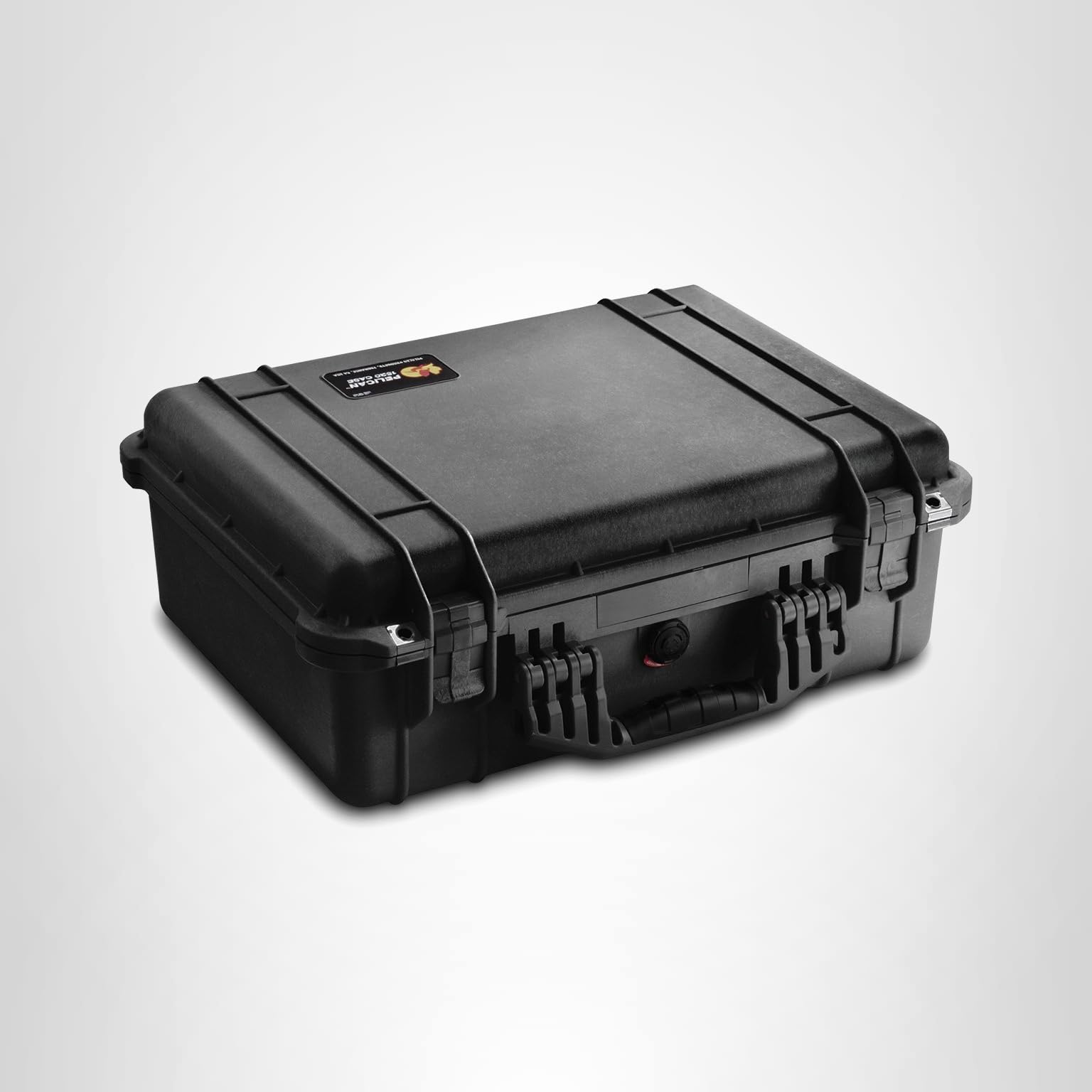 【PELICAN】 1520 PROTECTOR CASE / BLACK Amazon.com : Pelican 1520 Case With Foam (Black) : Electronics