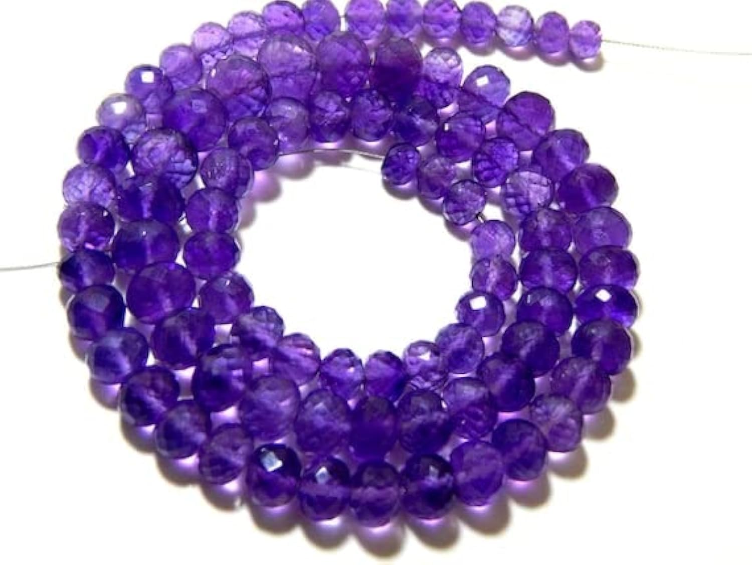 Perles améthyste pour fabriquer un collier artisanal lors de vos ateliers créatifs