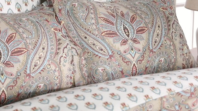 掛け布団 5点セット 海外クイーンサイズ Kasey 5 Piece Rever Amazon.com: Madison Park Essentials Kasey Cozy Comforter Set