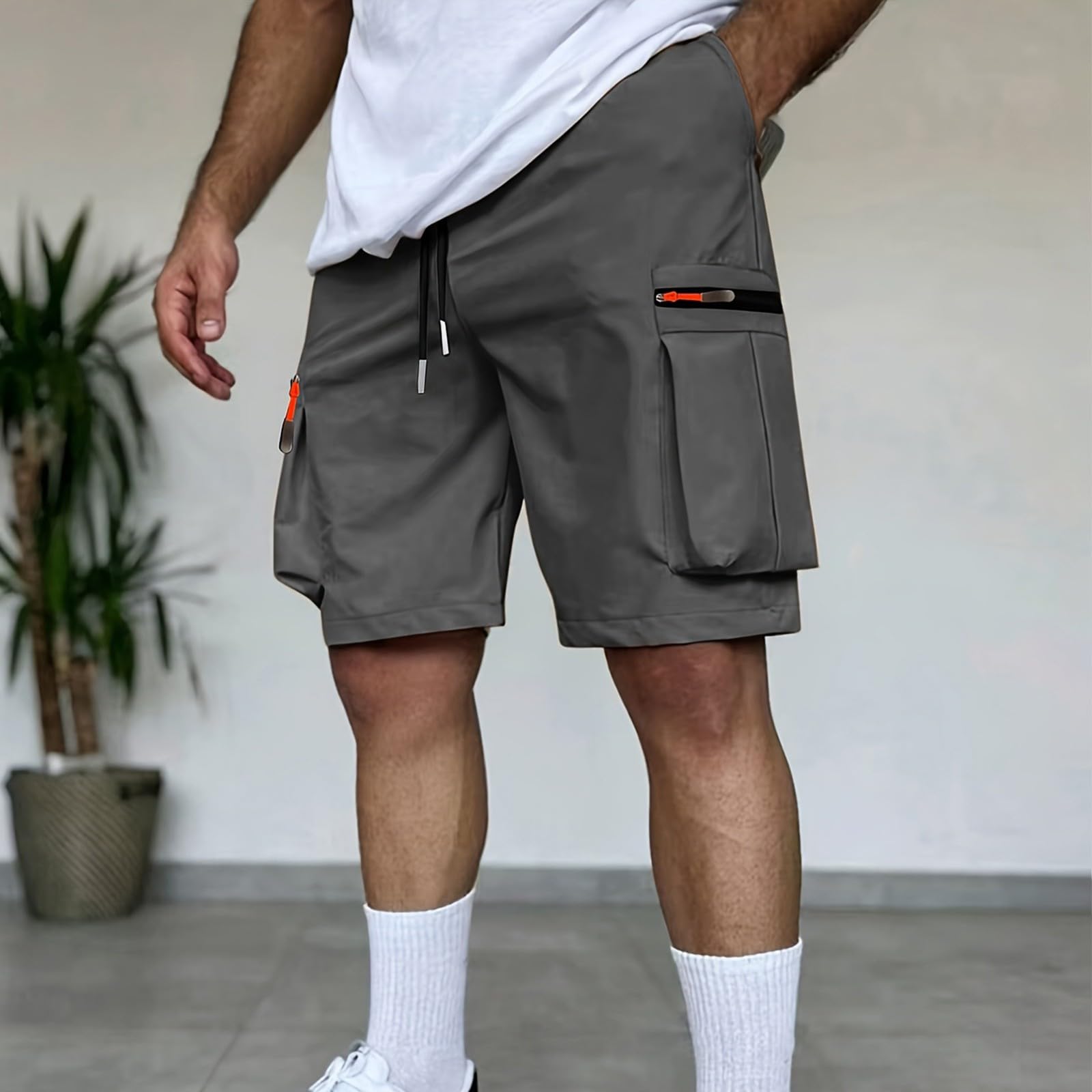 Pantaloncini cargo da uomo, lunghezza al ginocchio, tinta unita: pantaloni corti con tasche | Pratici