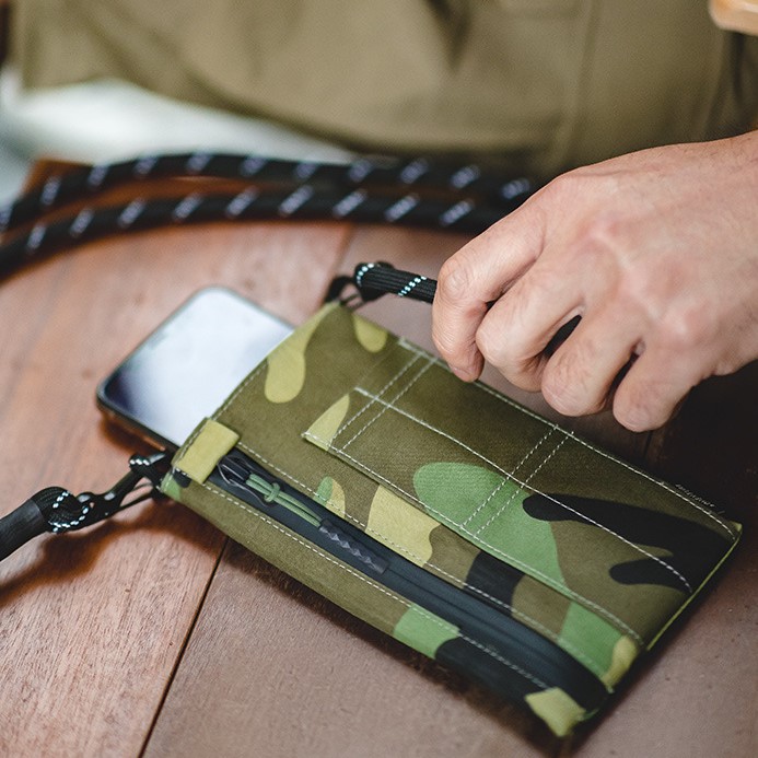 Amazon.co.jp: 【ツタエル】ミリタリー 迷彩柄 スマホショルダー