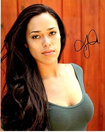 Amazon.com: Jessica Camacho Signed - Autographed The Flash Actress