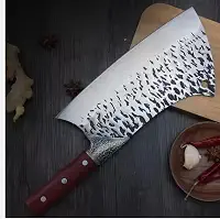 Cutelo Artesanal Rústico para Churrasco, Lâmina em Aço Inox com Padrão Forjado, Cabo Vermelho