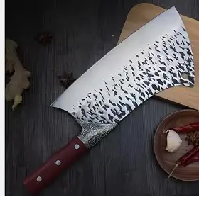 Cutelo Artesanal Rústico para Churrasco, Lâmina em Aço Inox com Padrão Forjado, Cabo Vermelho
