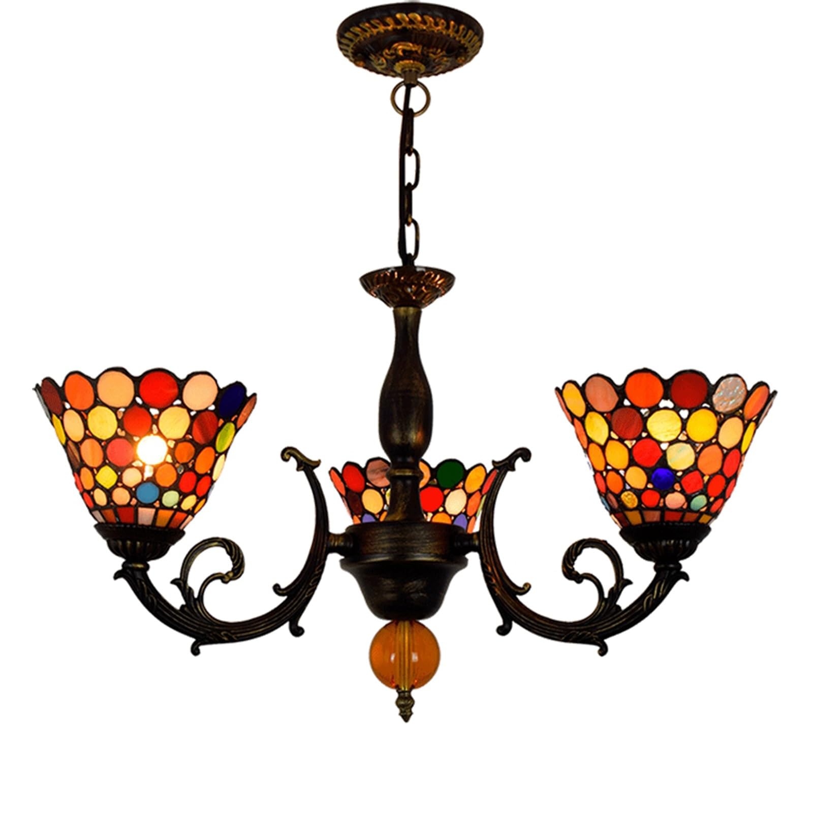 Lustre Tiffany vintage suspendu pour créer une ambiance chaleureuse dans la chambre